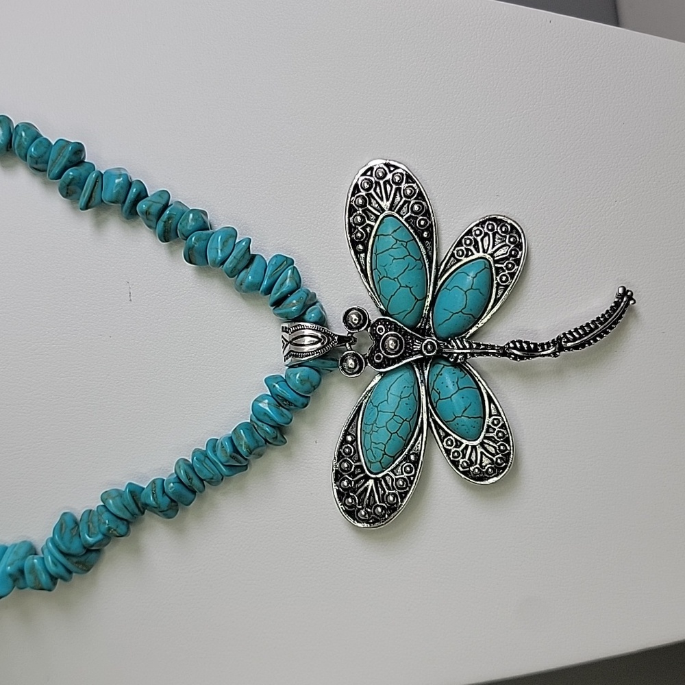 Bohemian Dragonfly Necklace Crushed Natural Stone Faux Turquoise Silver Boho - Picture 7 of 7